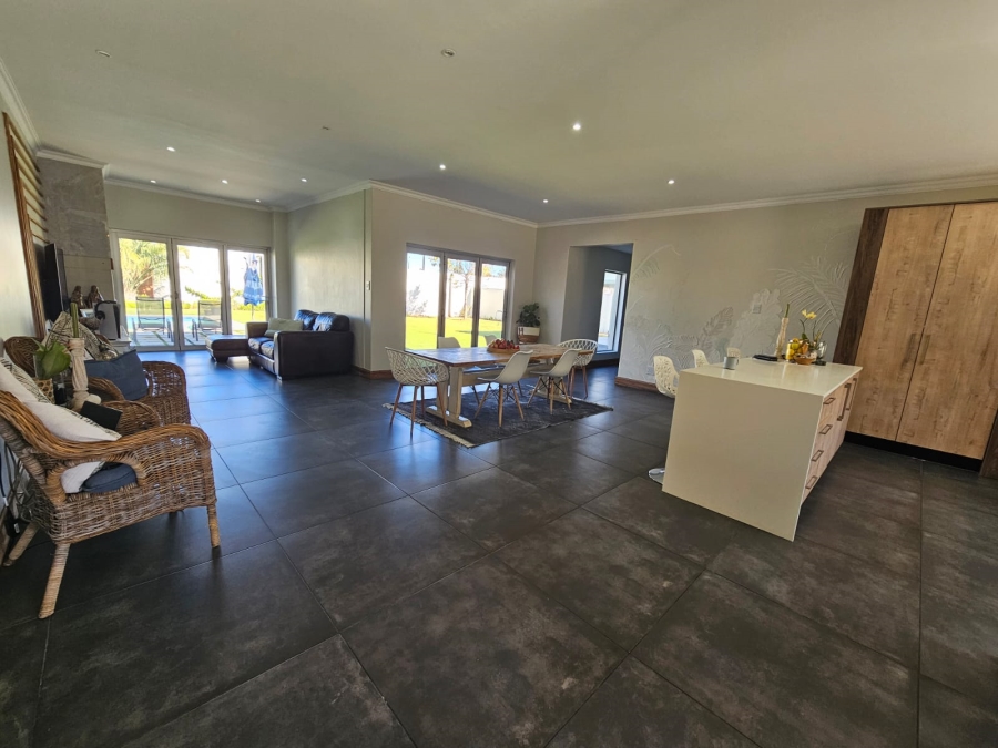 5 Bedroom Property for Sale in St Helena Free State